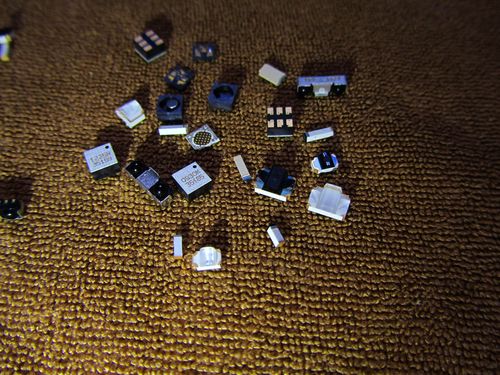 是什么電子元器件,晶振?濾波?紅外接收?不知道這個(gè)是什么東西,帶圖片